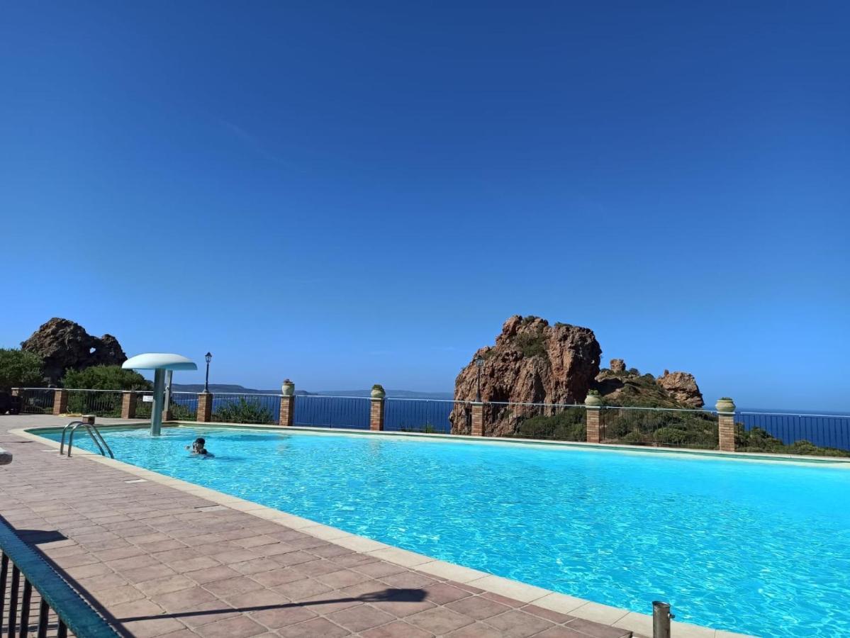 West Holiday Nebida Bagian luar foto